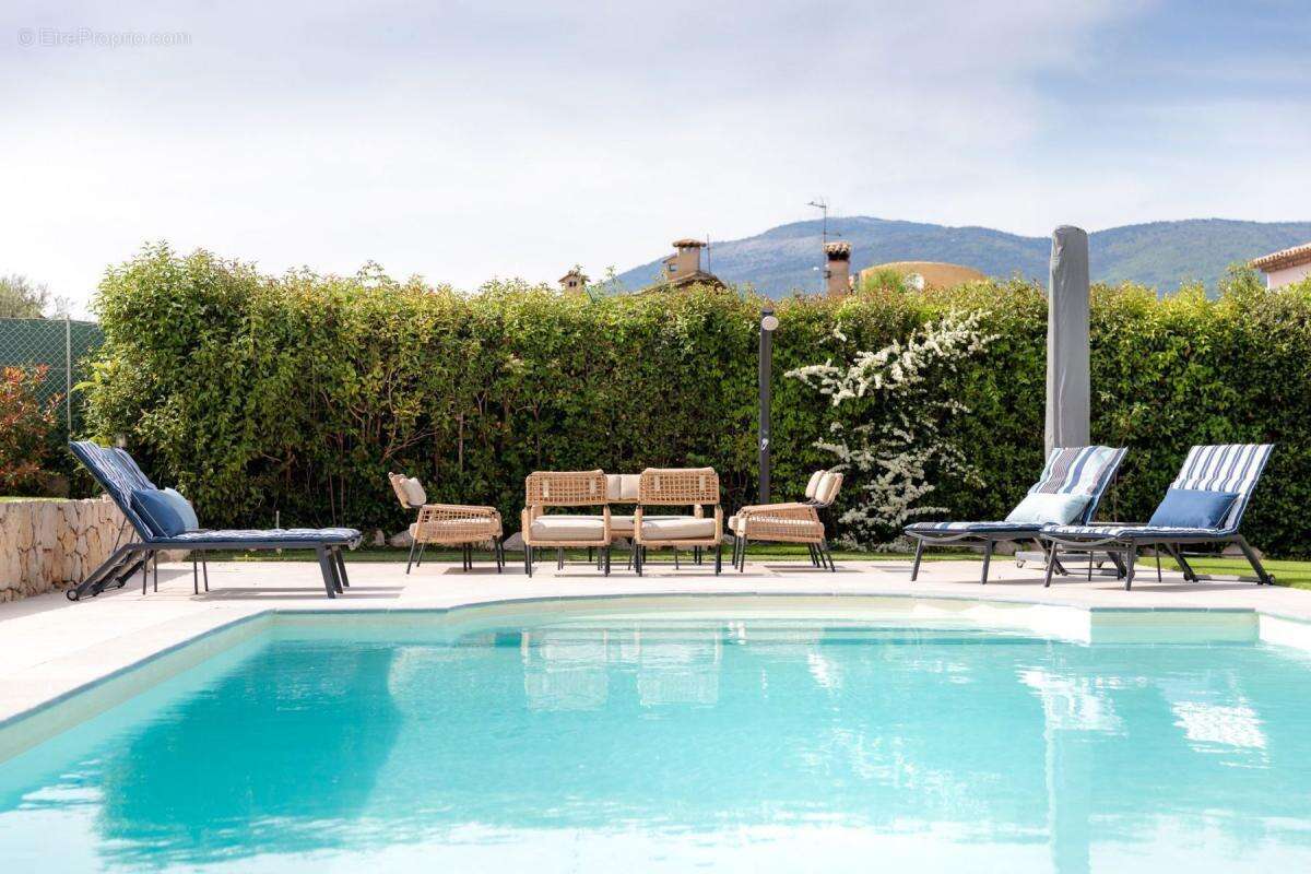 Maison à MOUANS-SARTOUX