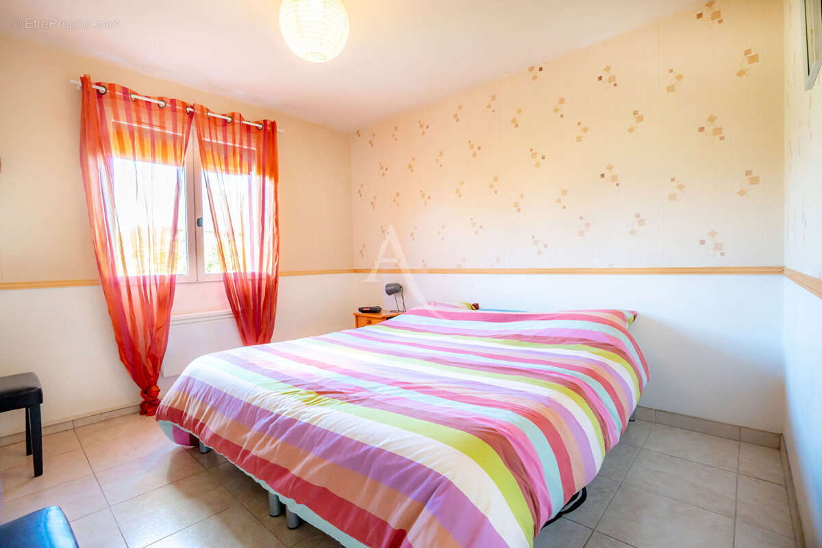 Maison à LE COUDRAY-MACOUARD