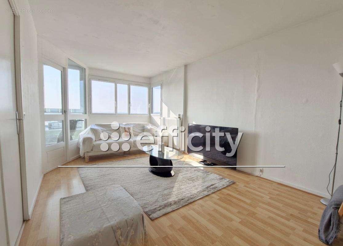 Appartement à CHAMPS-SUR-MARNE