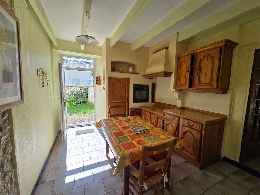 Maison à LOZAY