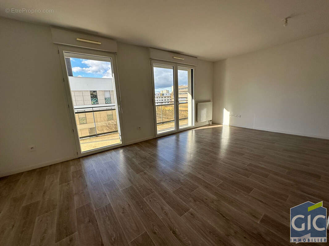 Appartement à HEROUVILLE-SAINT-CLAIR