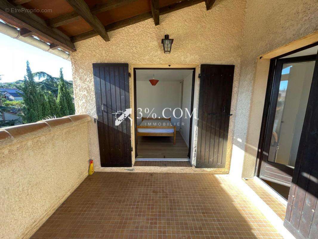 Appartement à NYONS