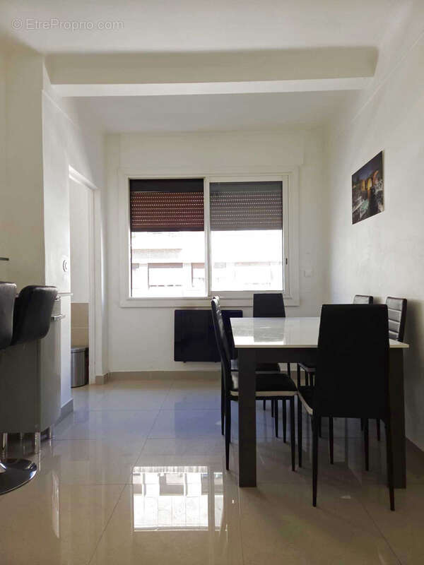 Appartement à MARSEILLE-2E