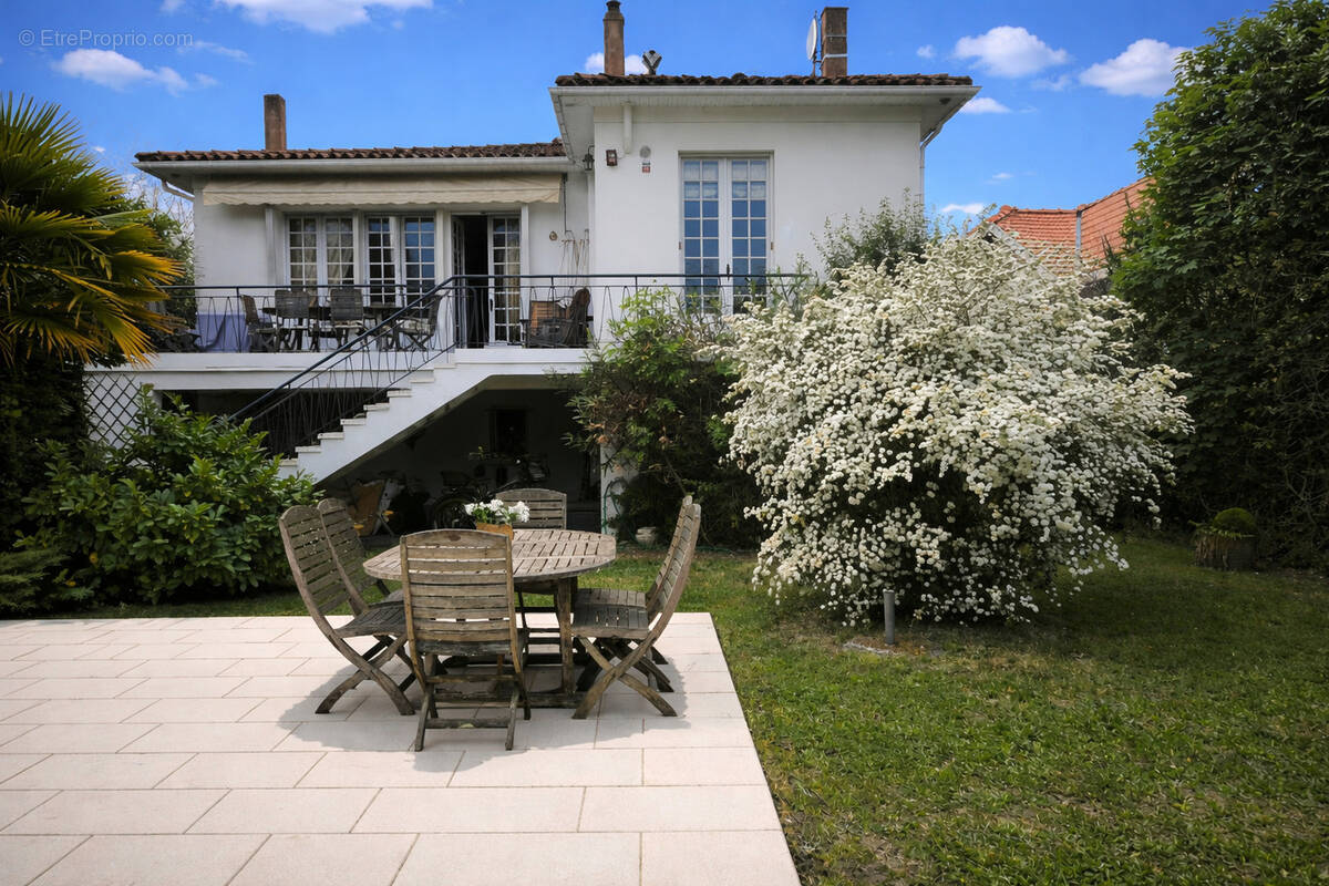 Maison à BORDEAUX