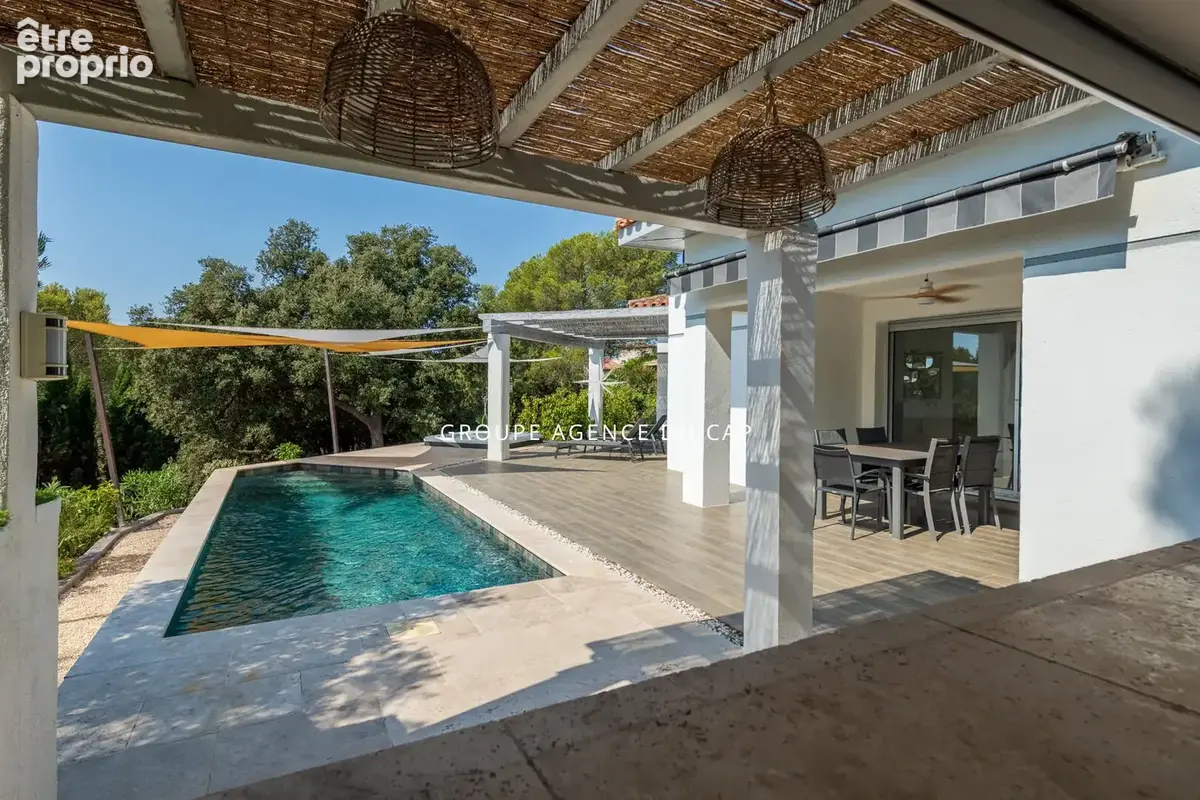Charmante villa à vendre à Fréjus - 5 pièces avec piscine et jacuzzi - photo 7