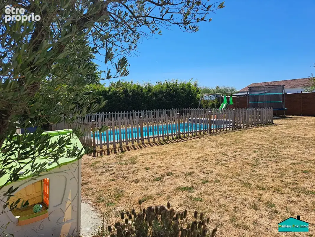 Maison bourg saint etienne de mer morte 125 m² - photo 4