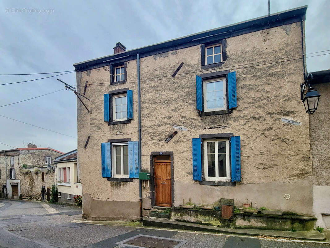 Maison à COURNON-D&#039;AUVERGNE