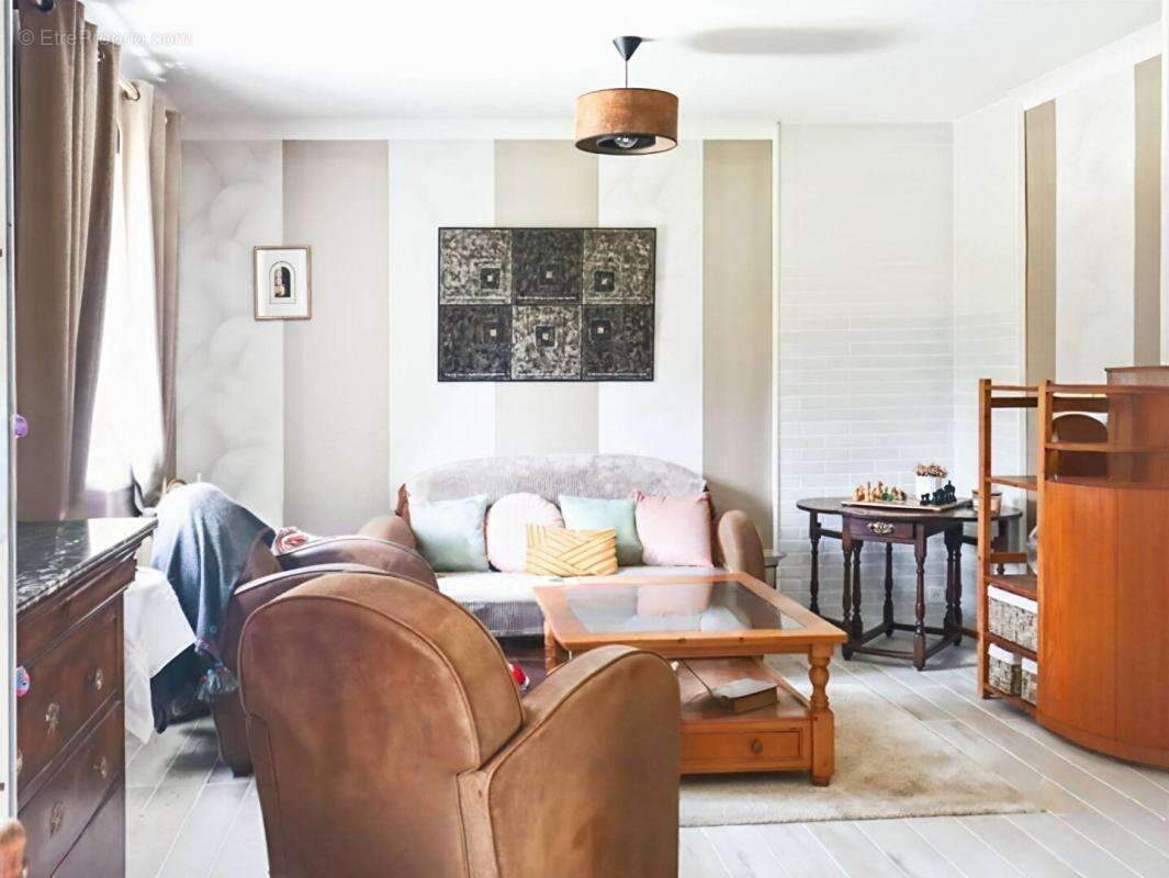 Maison à SAINT-LYPHARD