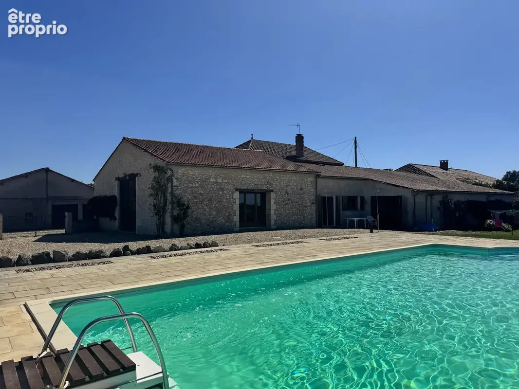 Charmante Maison de Campagne avec Dépendance de 116 m², Piscine et Vue Panoramique - photo 21