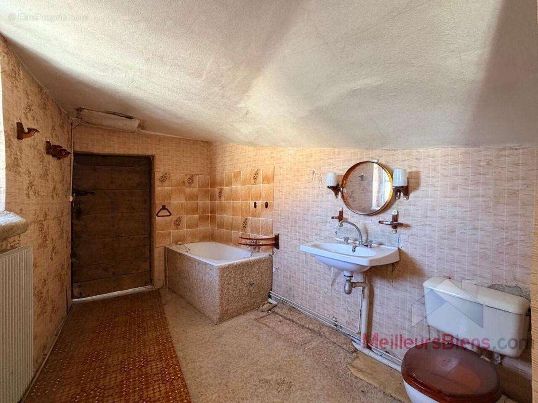 Ferme 122 m² à réhabiliter à Vevy avec terrain de 2 709 m² et dépendances - photo 16