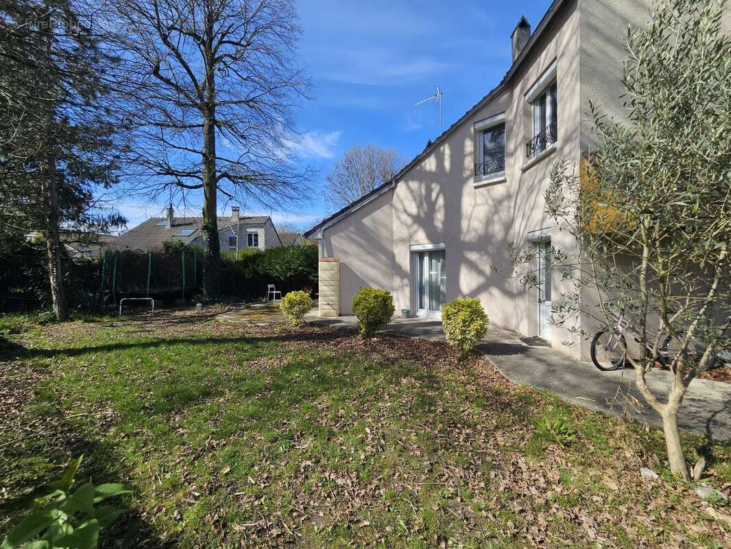 Maison à NOISY-LE-GRAND