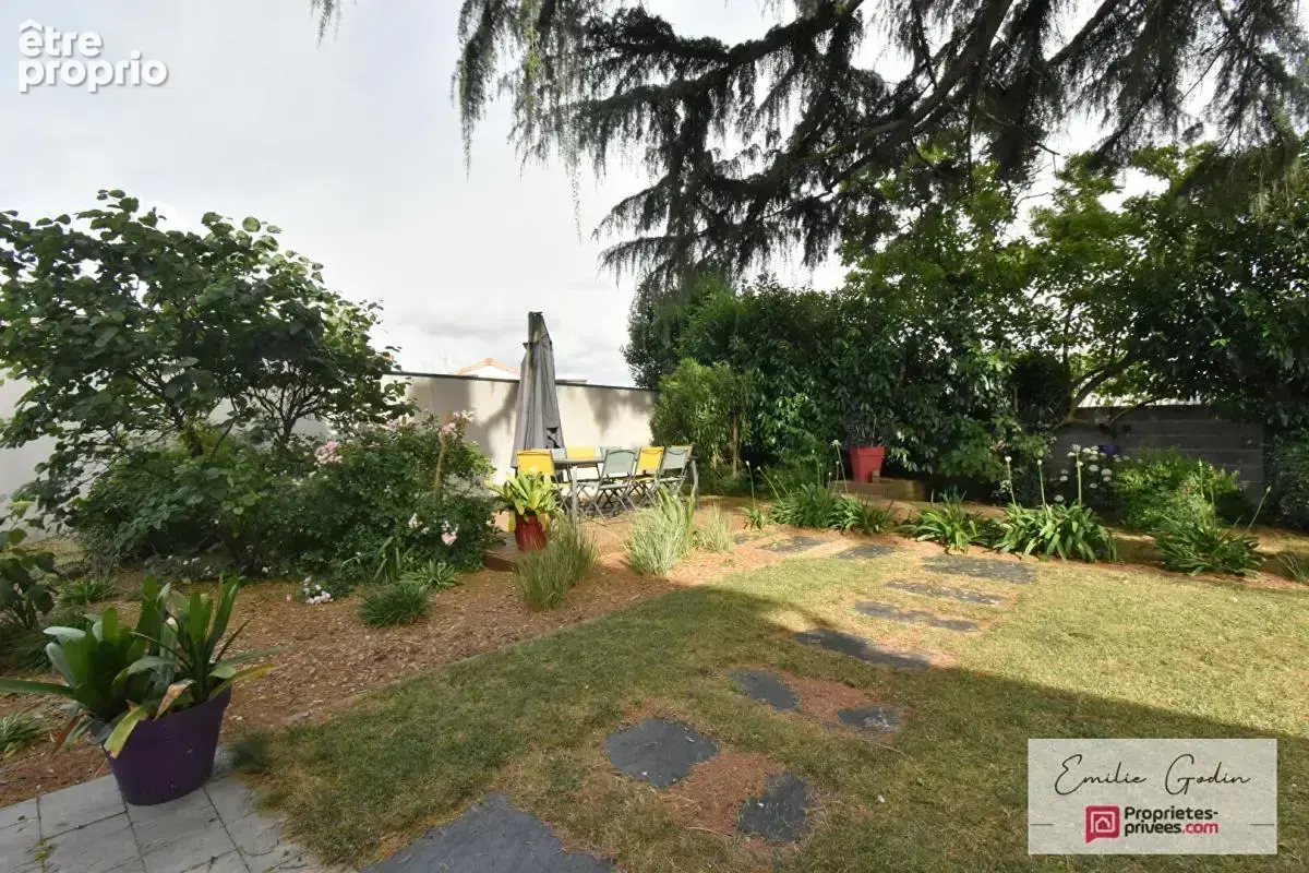 Maison Bourgeoise Cholet 11 pièce(s) 278 m2 - photo 14