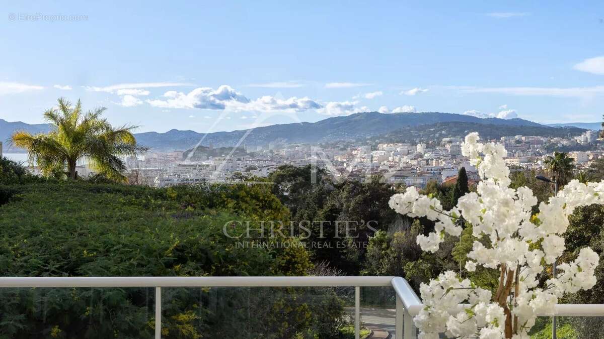 Appartement à CANNES
