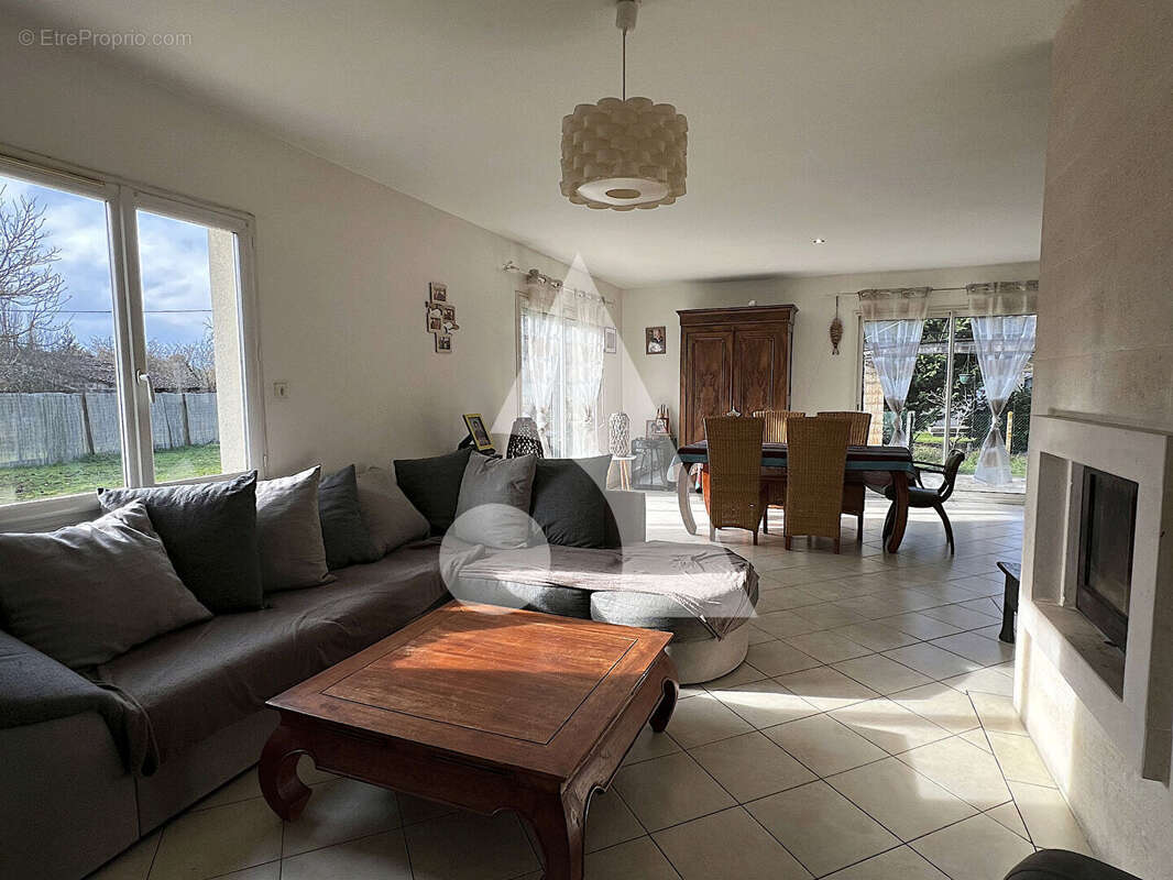 Maison à SAINT-DENIS-DE-PILE