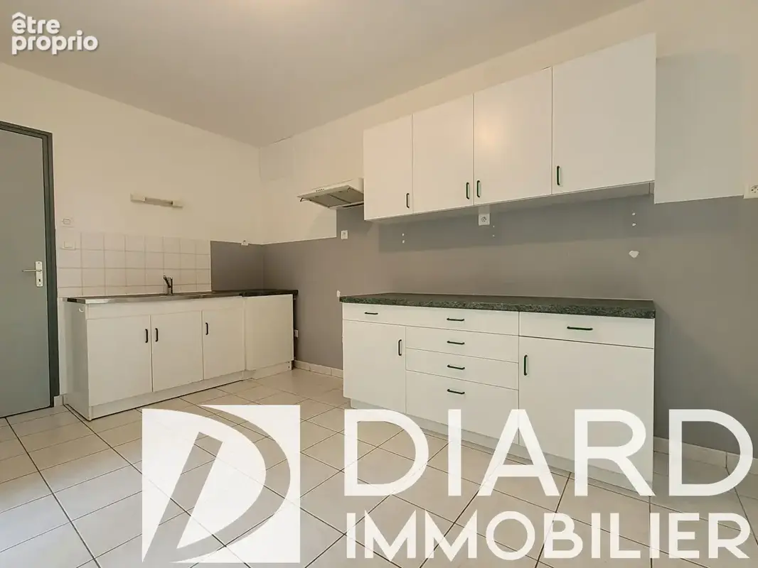 Nouveauté en exclusivité Cabinet Diard Immobilier ! Gosné, maison T5 - photo 3