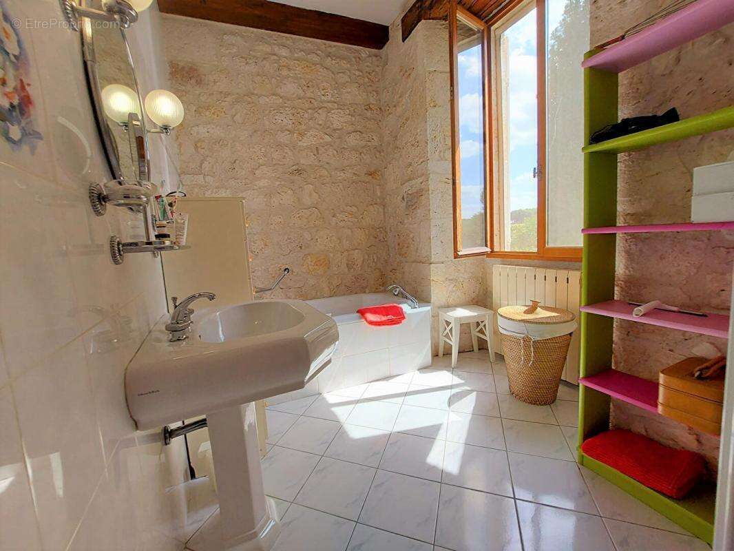 Maison à LAROQUE-TIMBAUT