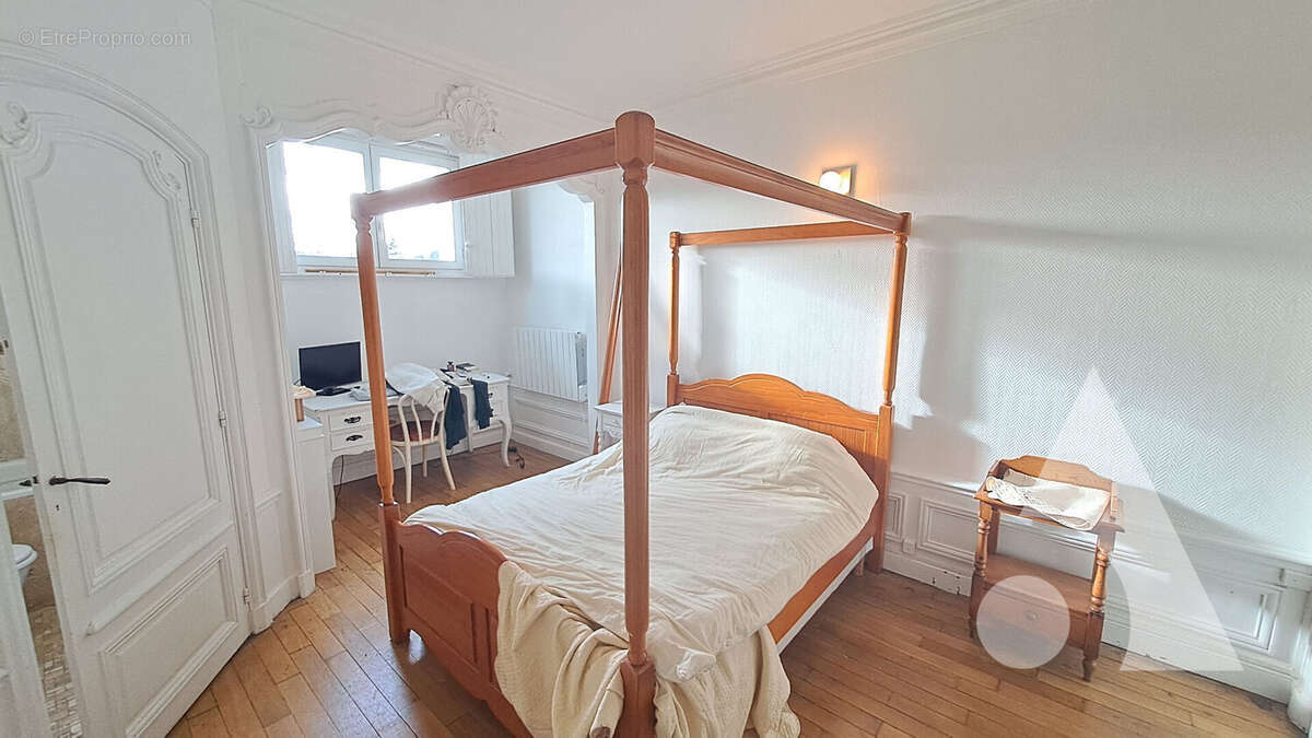 Appartement à SAINT-REMY-LES-CHEVREUSE