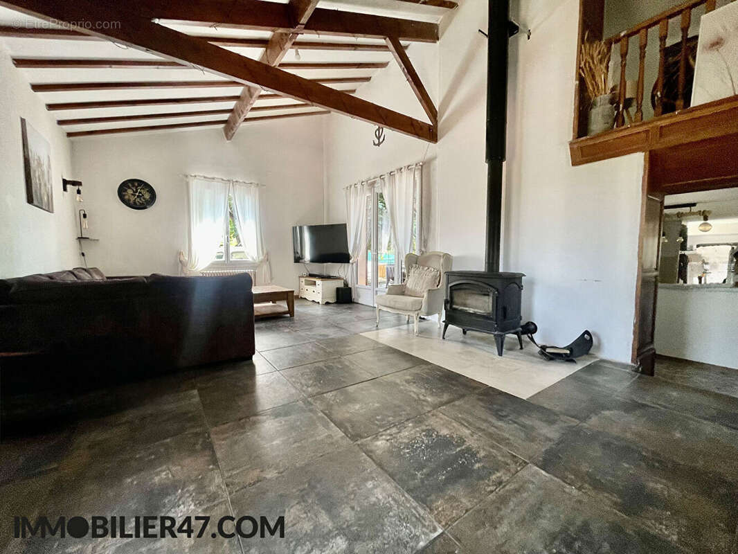 Villa traditionnelle avec piscine - photo 4