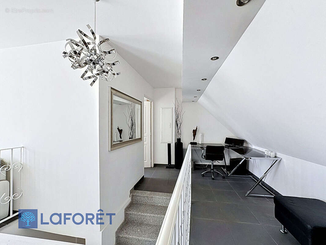 Appartement à ARPAJON