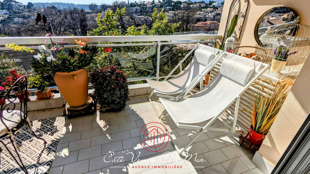 Vence   dernier étage   2 pièces avec toit-terrasse et vue mer panoramique - photo 11