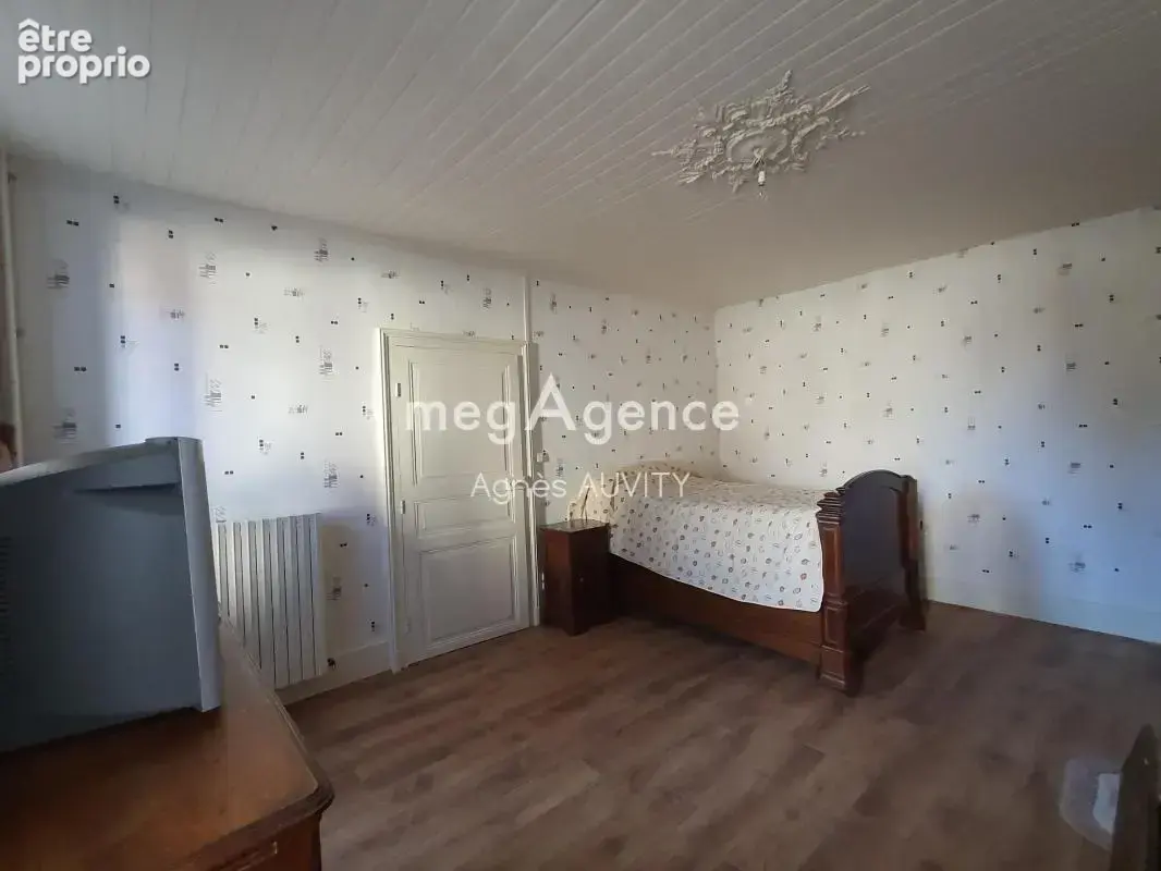 Maison de caractère avec grange et écurie attenante - photo 7