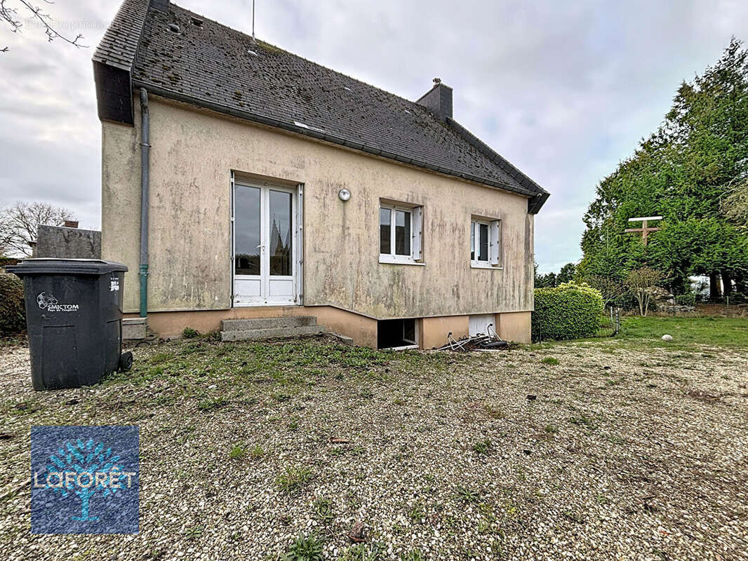 Maison à LA BAZOUGE-DU-DESERT