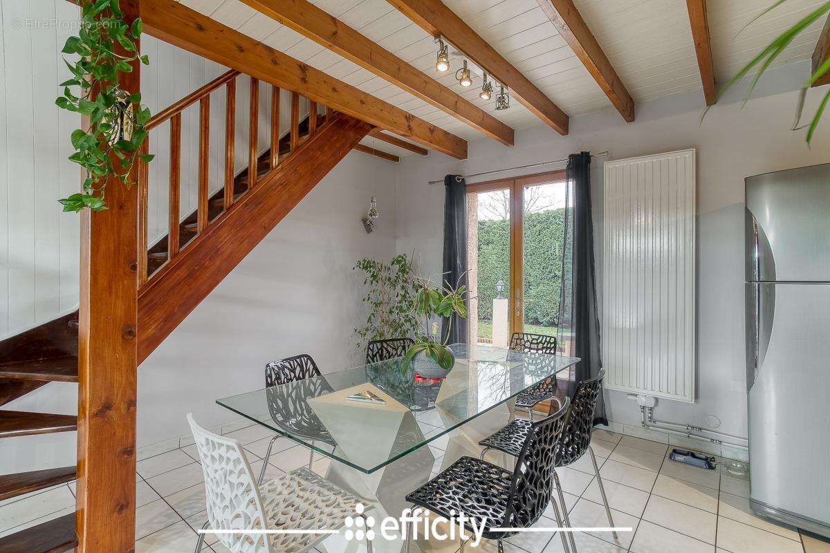 Maison à MIONS