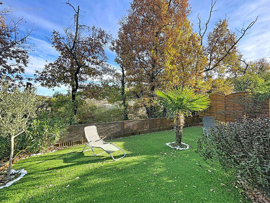 Appartement à PIERREVERT