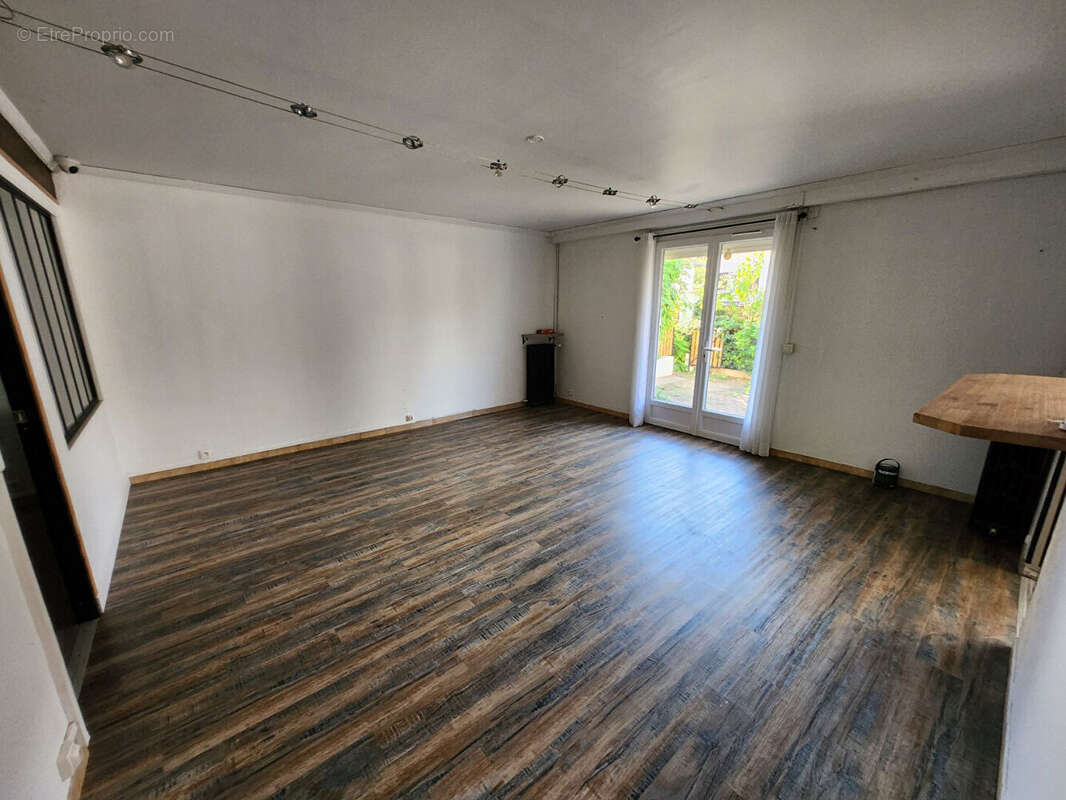 Maison à VILLEMOMBLE