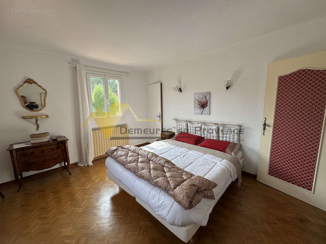 Maison à VAISON-LA-ROMAINE