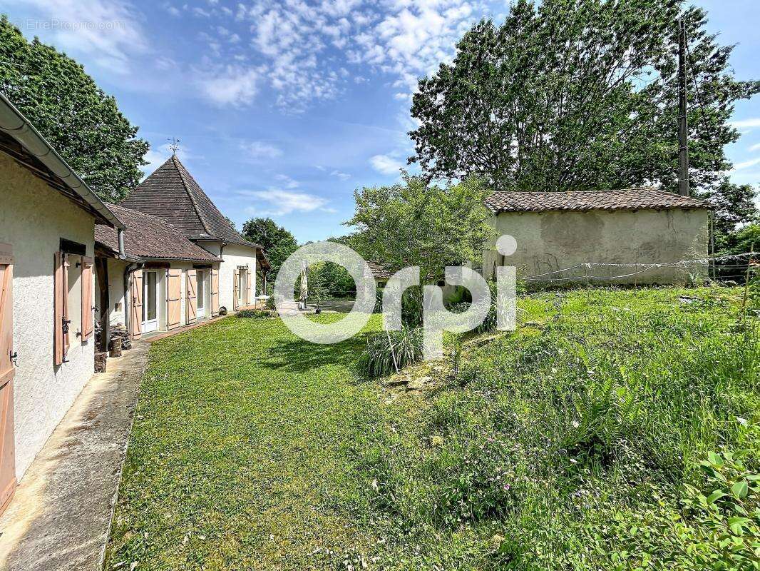 Maison à LA DOUZE