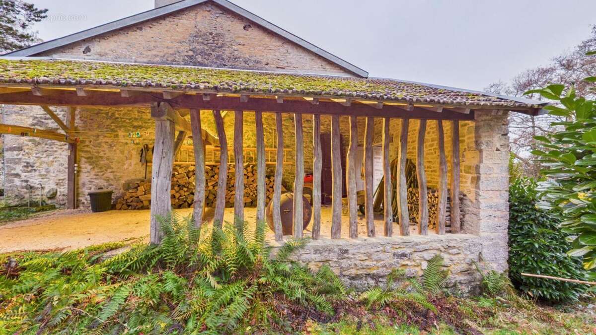 Maison à BRIAUCOURT