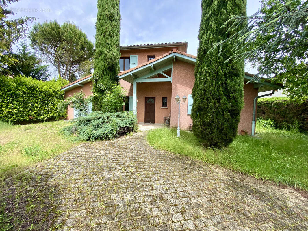 Maison à SAINT-VERAND