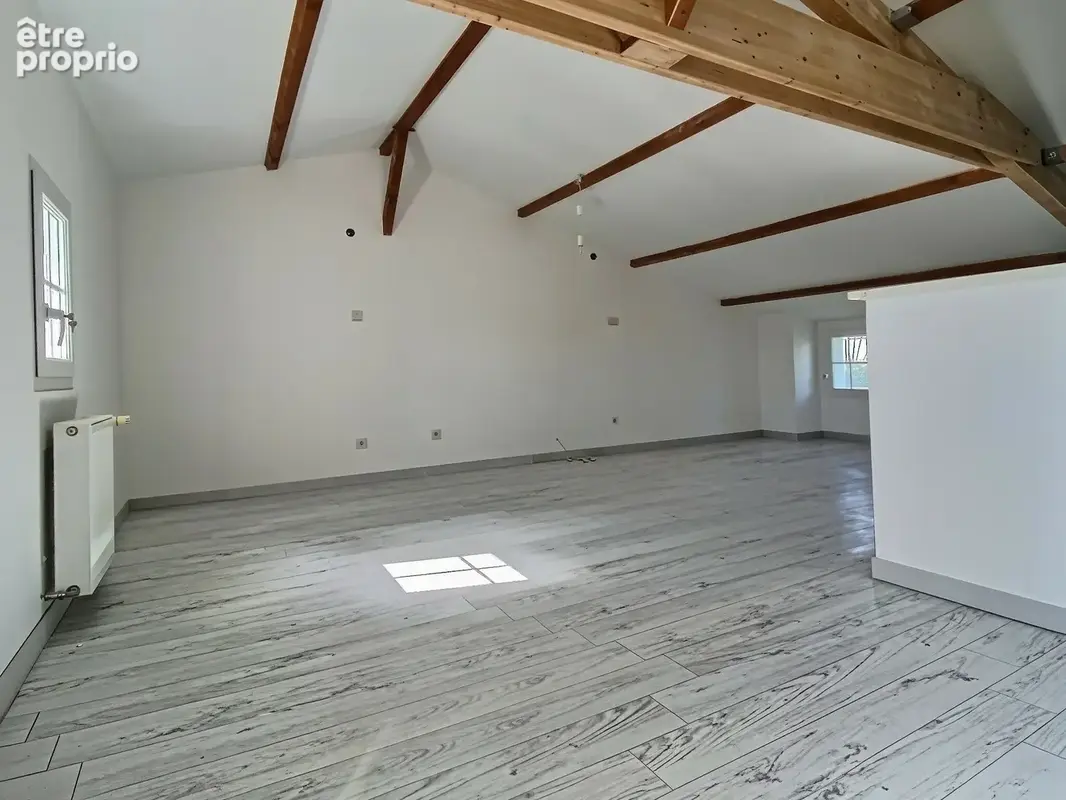 Maison familiale 4 chambres avec piscine sur 2 200 m2 de terrain - photo 11