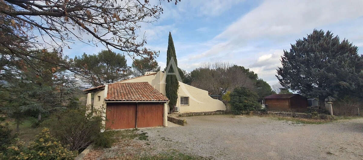Maison à PIERREVERT