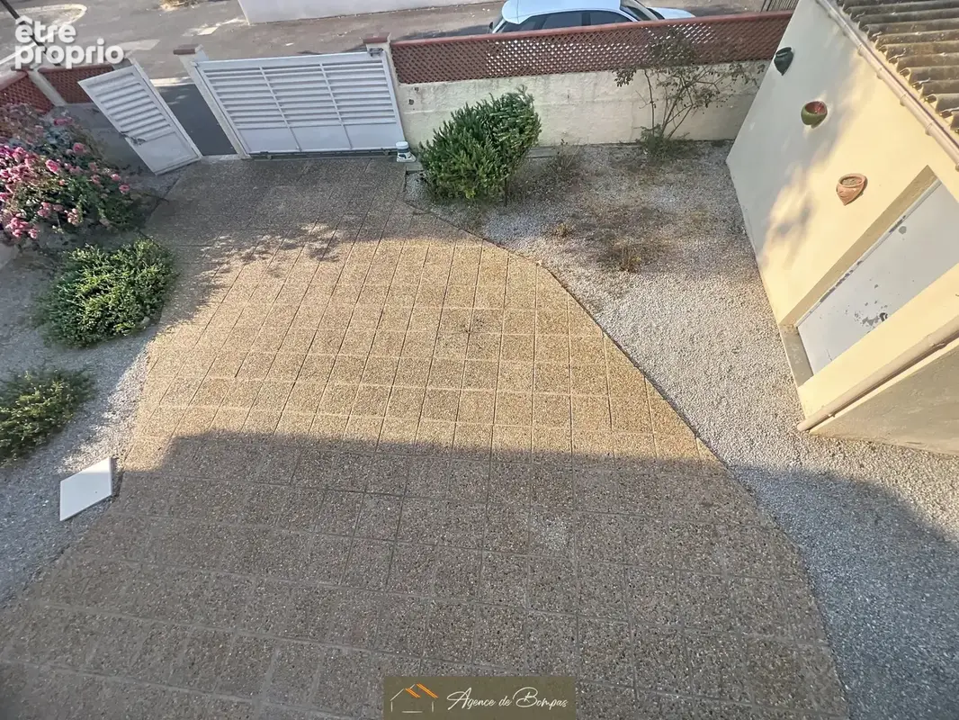 Secteur residentiel - villa 3 faces 169 m2 hbts  sur 401 m2 de terrain  - jardin - - photo 7