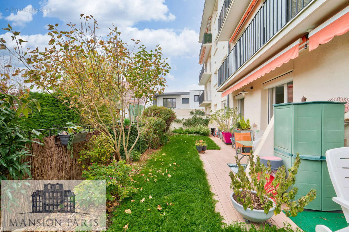 Appartement à SAINT-MAUR-DES-FOSSES