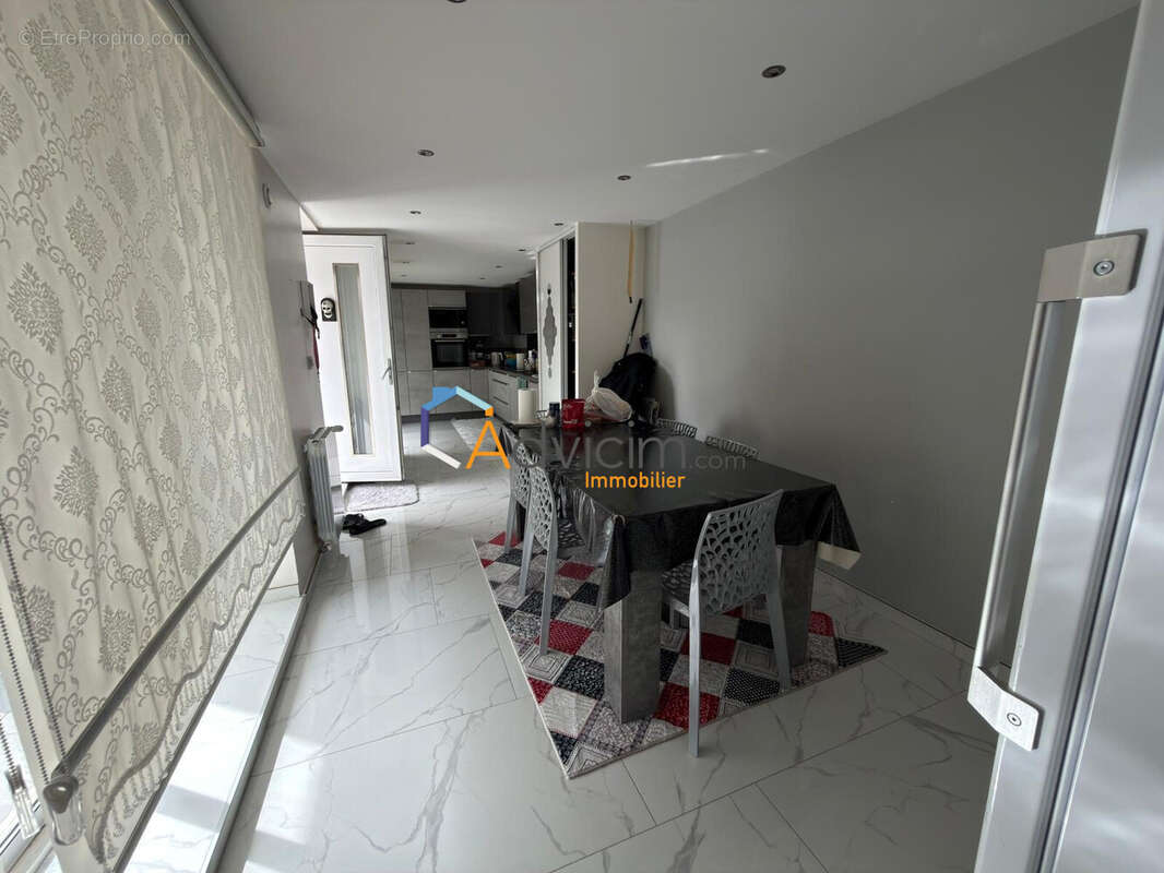 Cuisine - Maison à SAINT-CHAMOND