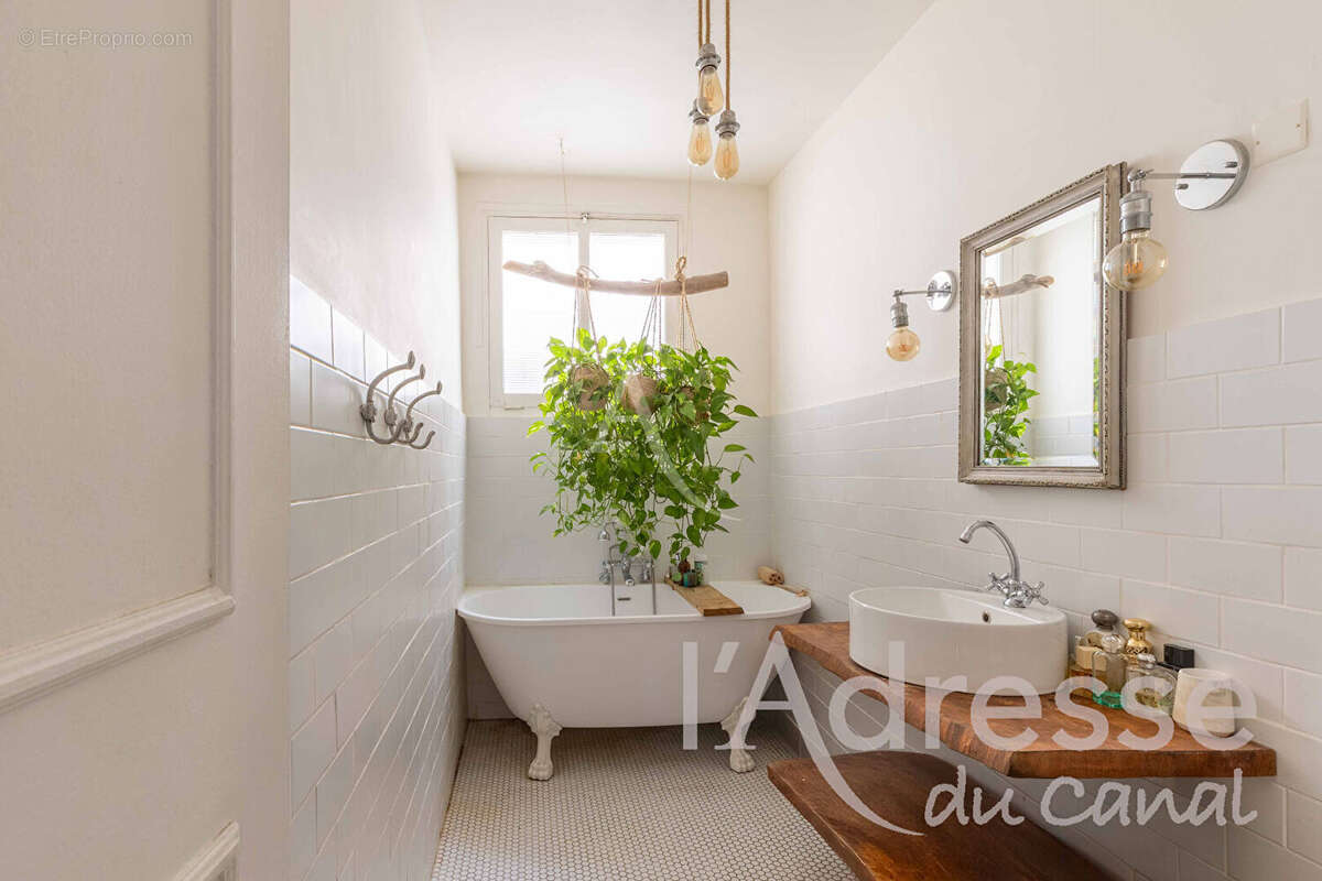 Appartement à PARIS-10E