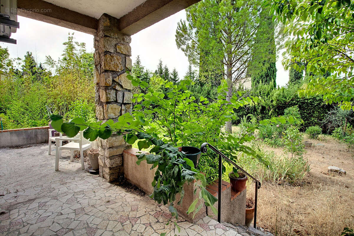 A VENDRE ! Maison 4 pièces à Draguignan - Plain-pied avec garage et jardin - photo 6