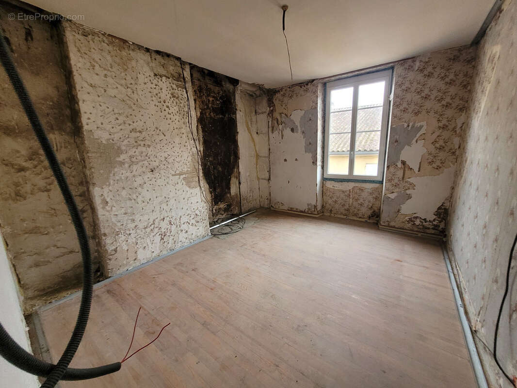 Maison à SAINTE-BAZEILLE