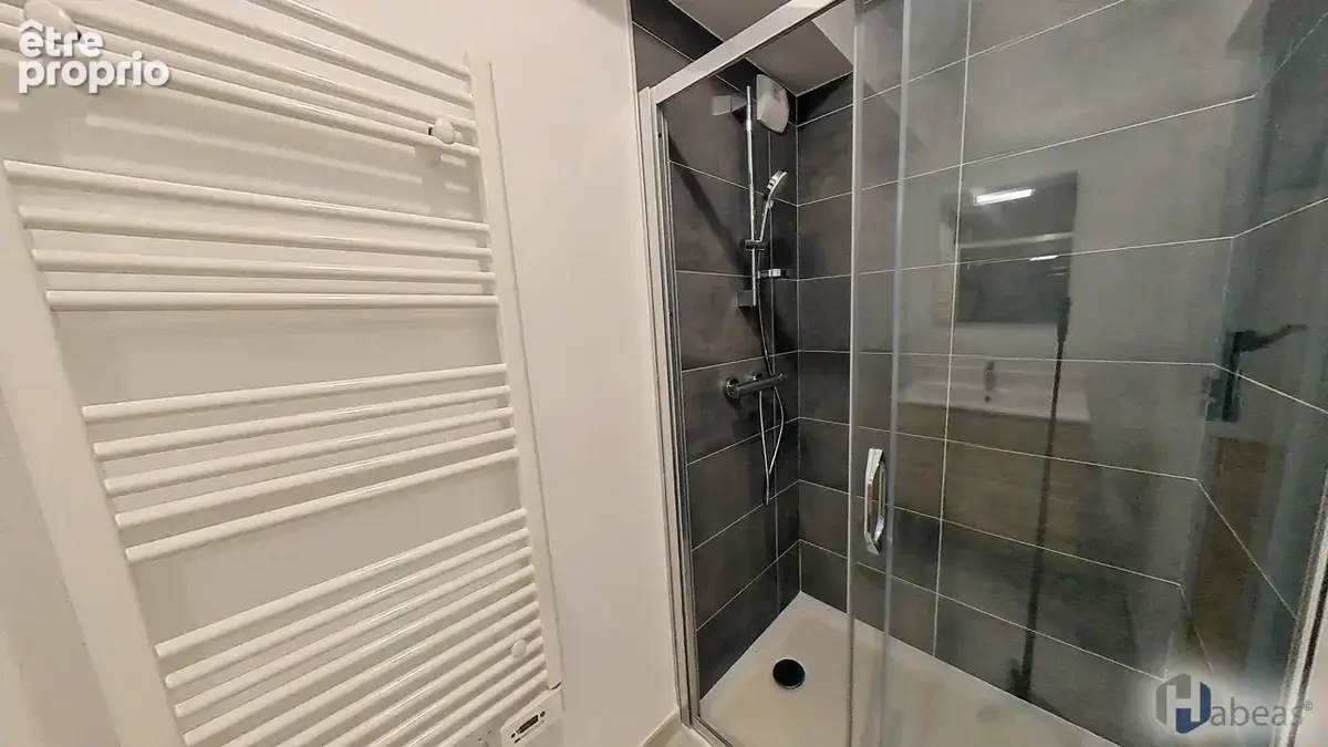 Attique d'Exception : T5 de 102 m² avec Terrasse Plein Ciel - photo 7