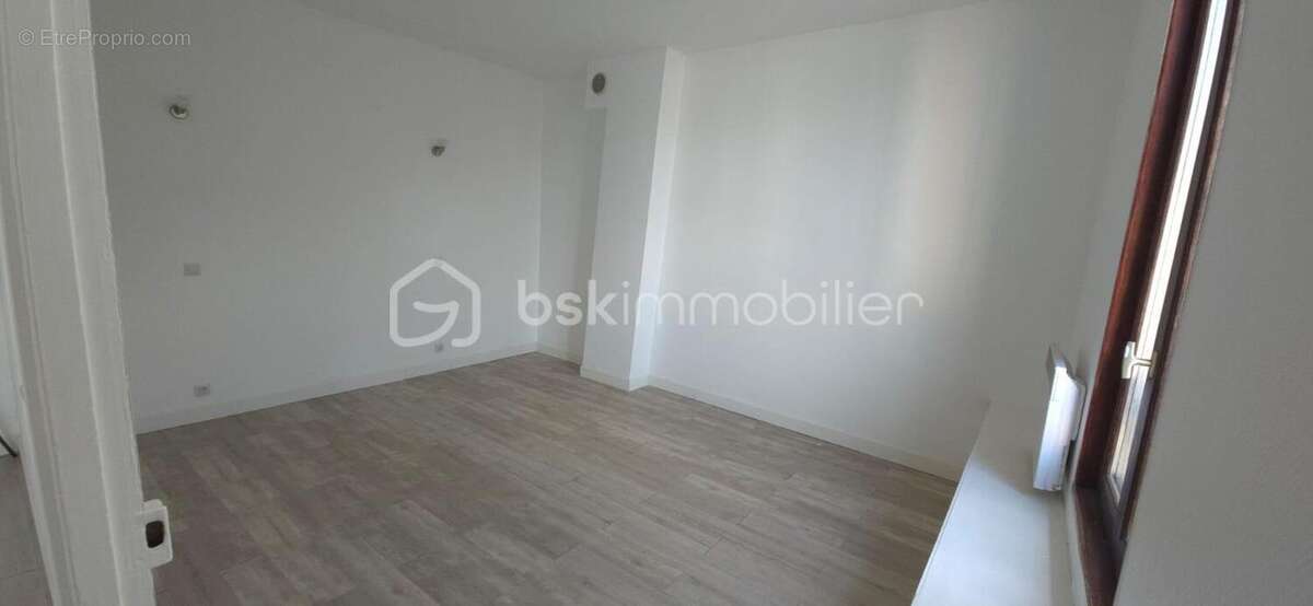 Appartement à CORBEIL-ESSONNES