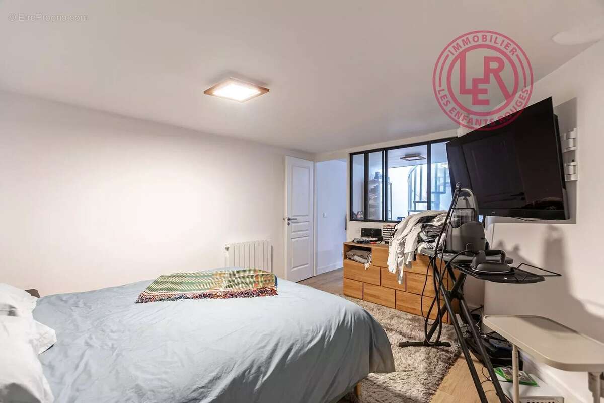 Appartement à PARIS-9E