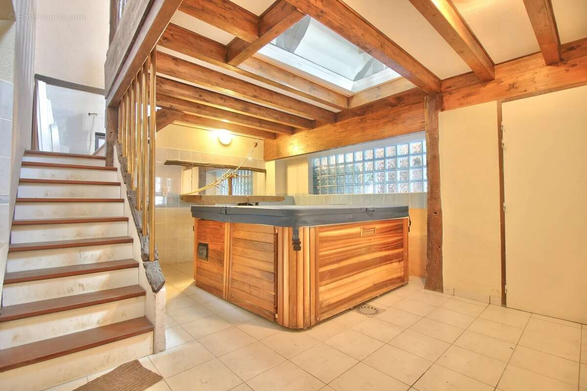 Maison 320 m², 5 chambres - photo 10