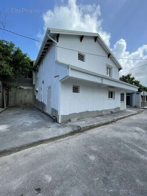 Maison à LE MOULE
