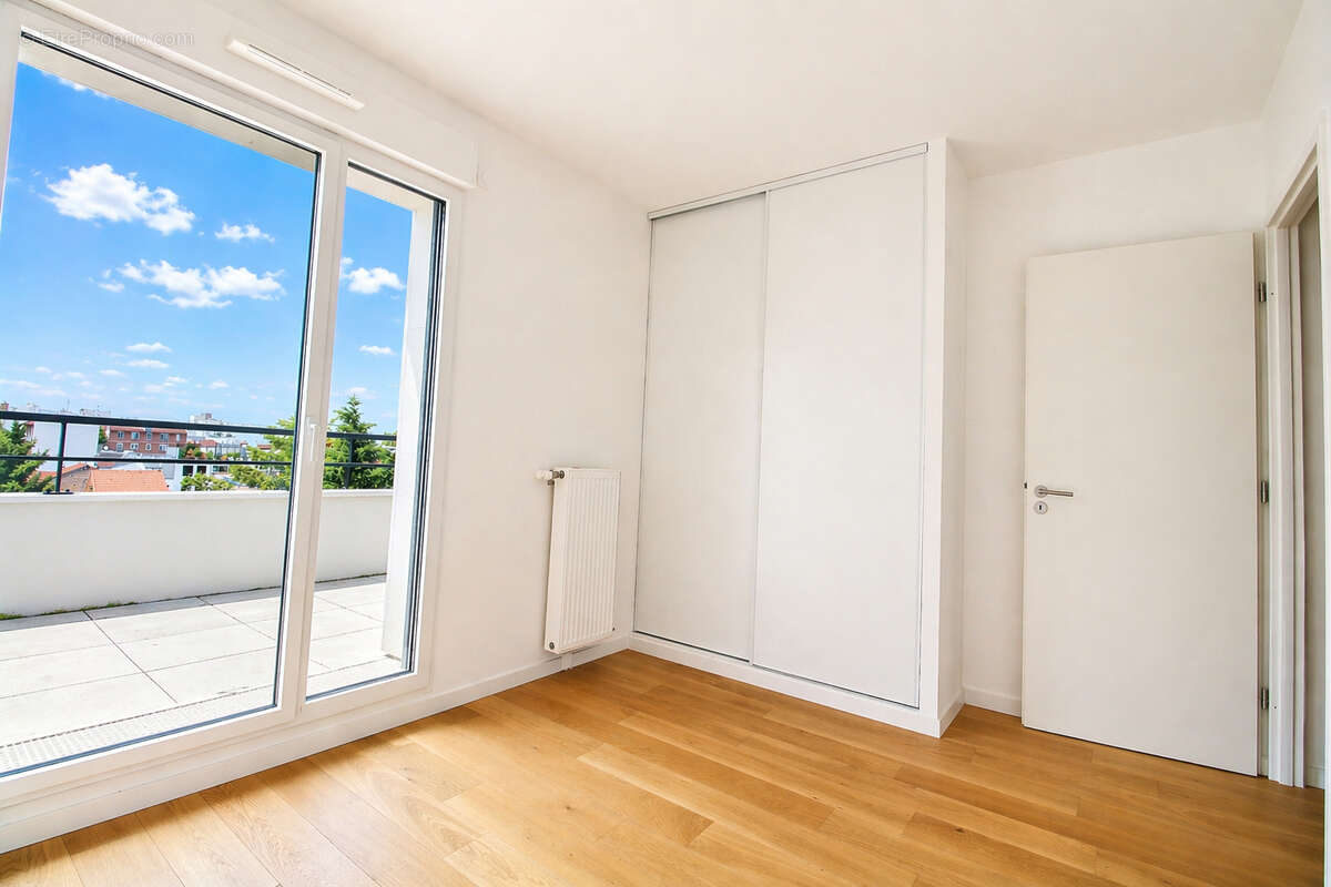 Appartement à COLOMBES