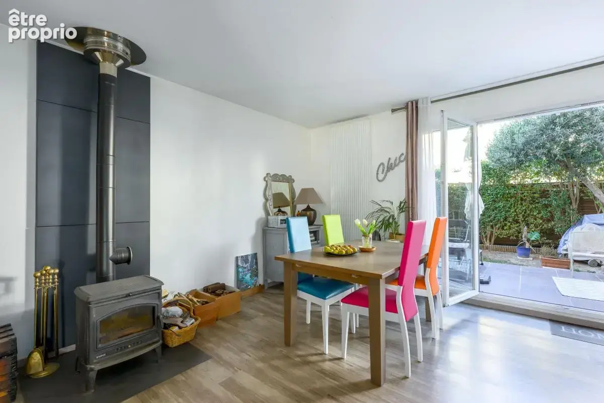 Proche centre ville - maison de 79.70 m² - 3 chambres  - jardin - garage - photo 4