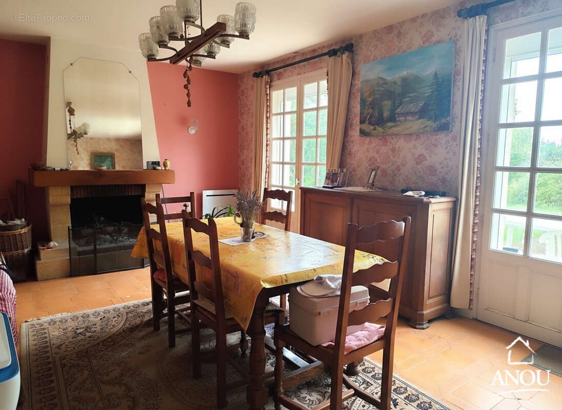 Maison à CORMAINVILLE