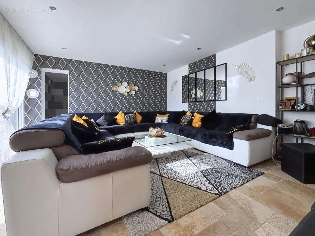 Maison à SAINT-LAURENT-DES-BOIS